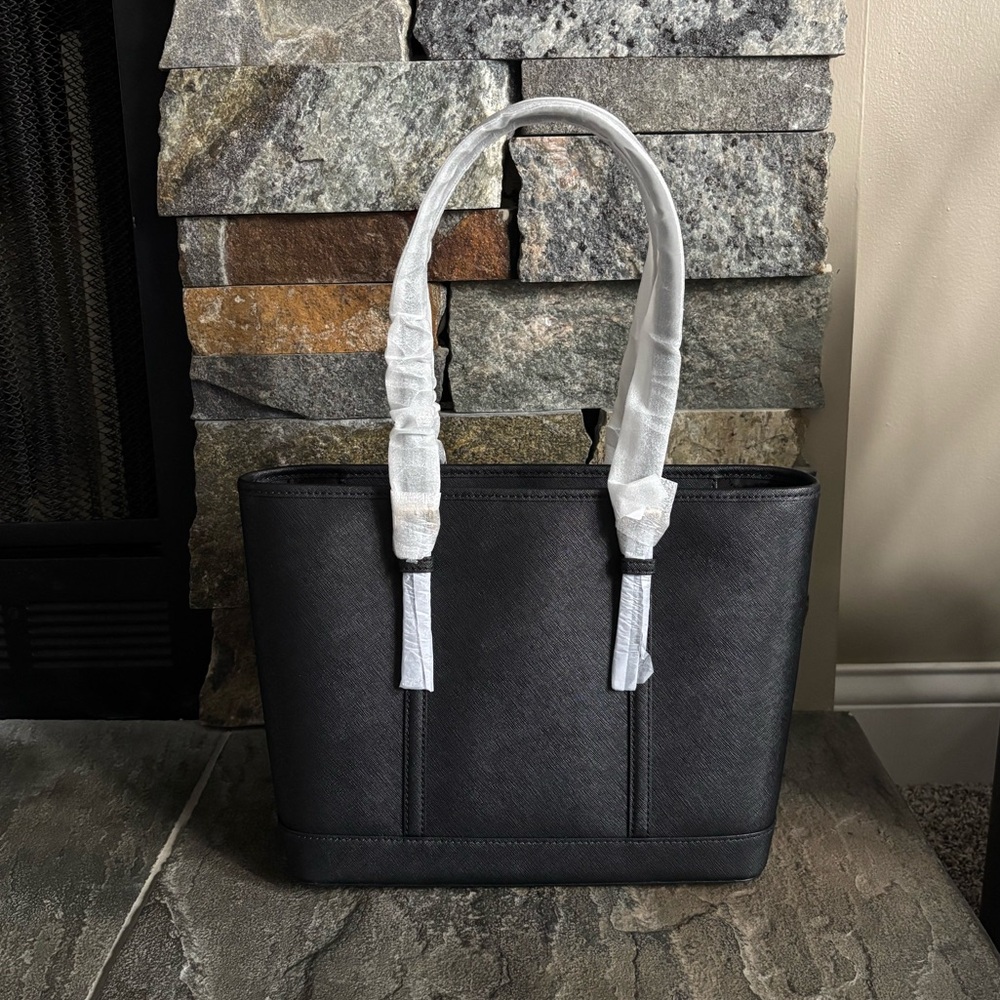 NWT Michael Kors Saffiano Leather Top Zip Tote - Picture 3 of 12
